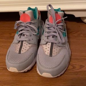 Nike hurricane huaraches air